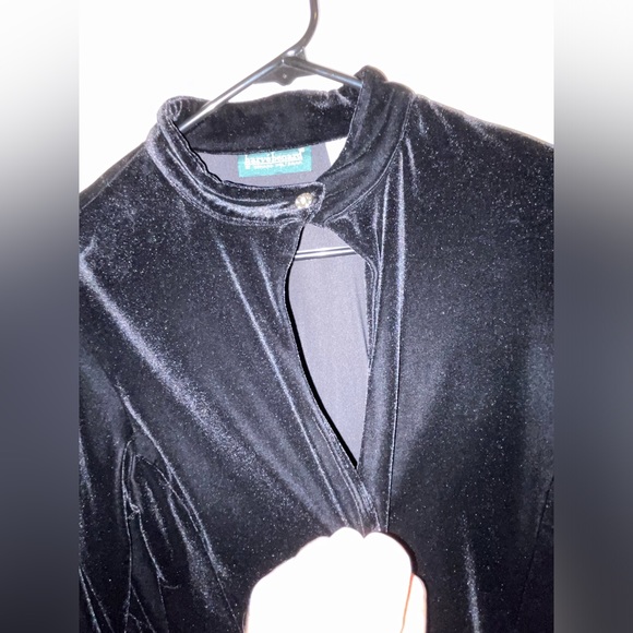 Women's Harvè Benard Holtzman Black Long Sleeve Velour Keyhole Top | Size Small - Picture 7 of 7